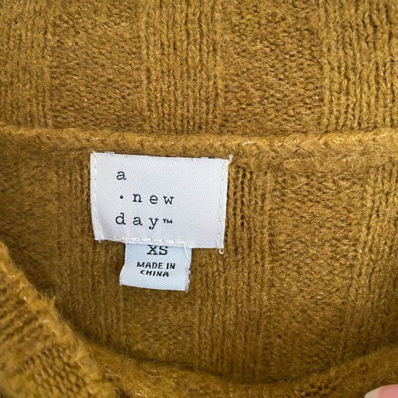 Midi Sweater Dress - Picture 4 of 6